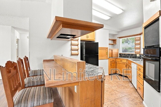 Building Photo - 1410 Inverrary Way