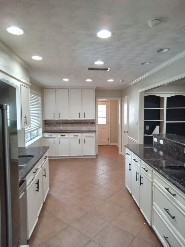 Building Photo - ****SHREVE iSLAND****