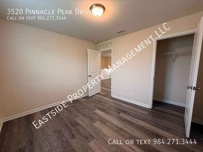 Building Photo - 3520 Pinnacle Peak Dr