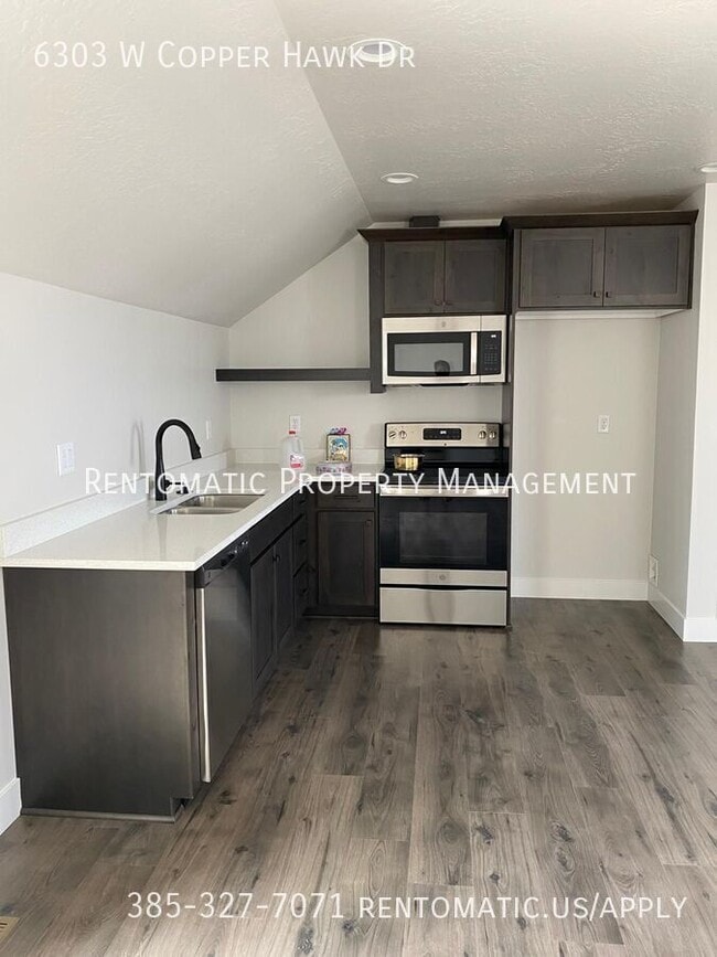 Building Photo - 6303 W Copper Hawk Dr