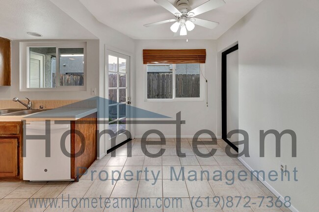 Building Photo - 2 BR/ 2 BA 1009 SQFT University Heights / ...