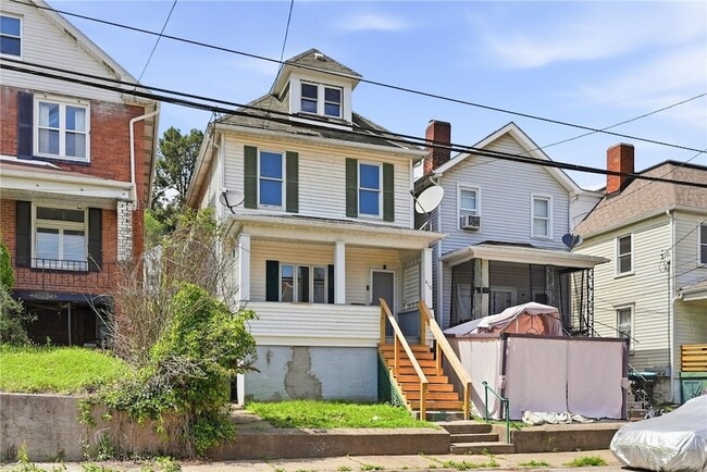 Building Photo - 410 W 8th Ave