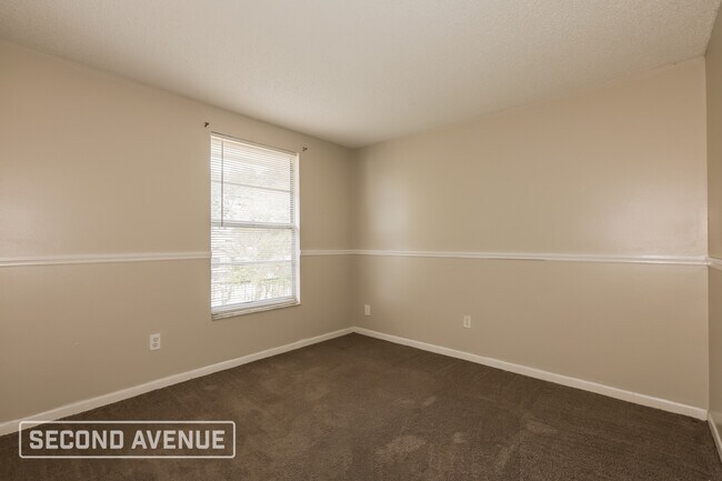 Building Photo - 3809 Pinedale St