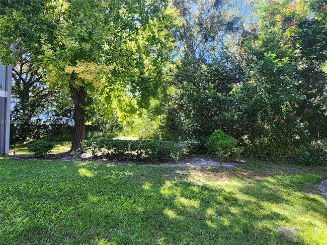 Building Photo - 10 Sheoah Blvd