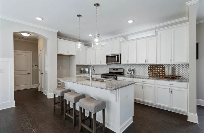 Building Photo - 973 Rittenhouse Way SE