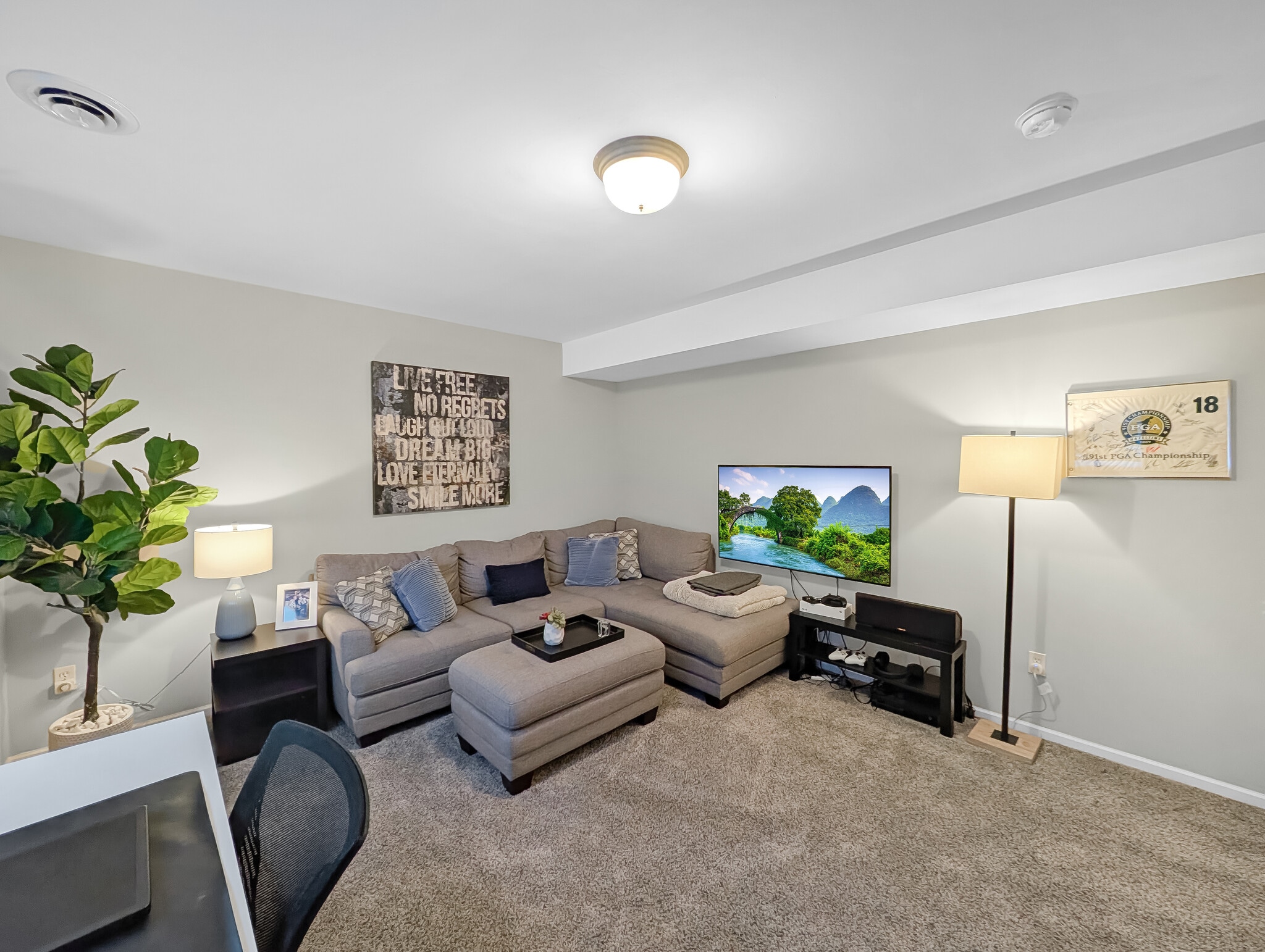 Lower level bedroom - 29 4th Ave N