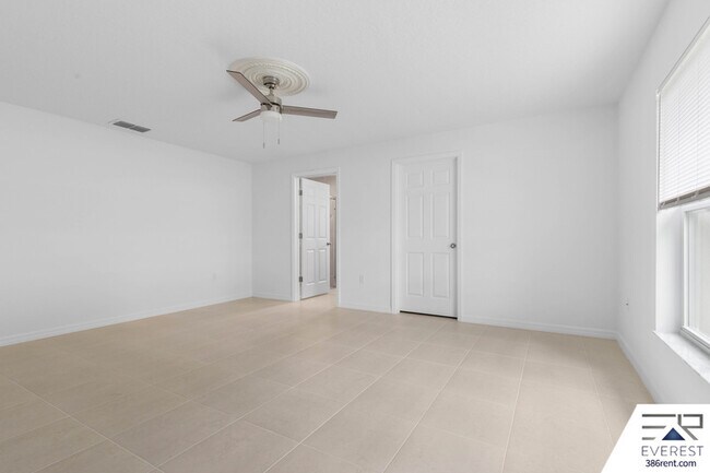Building Photo - 6 Sellner Pl