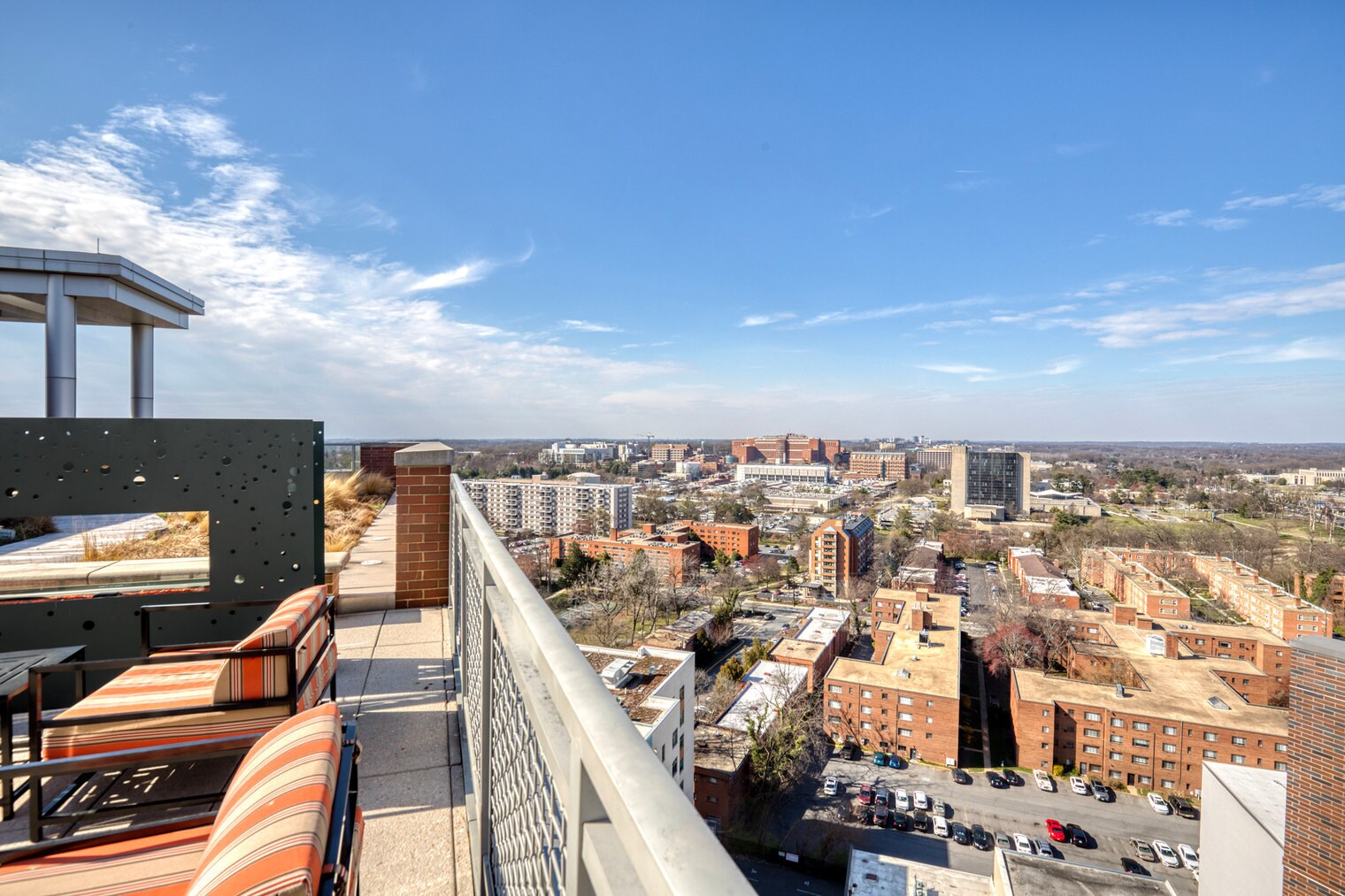 Building Photo - 4850 Rugby Ave