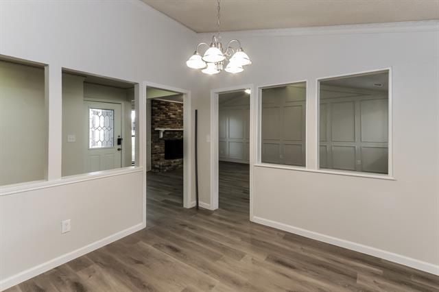 Building Photo - 1421 Pine Hill Dr