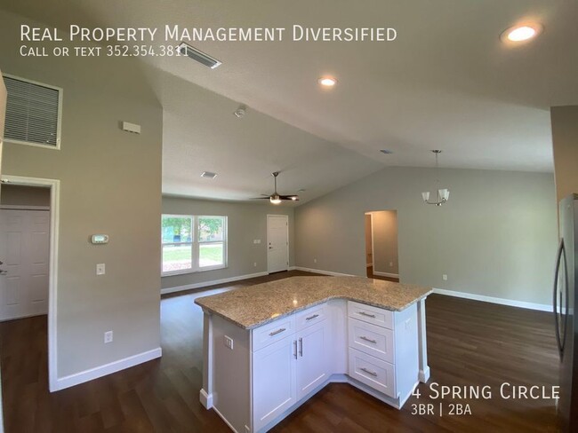 Building Photo - 4 Spring Cir