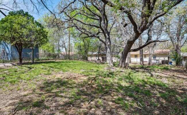 Building Photo - Updated 3 Bed / 1 Bath Home for Rent