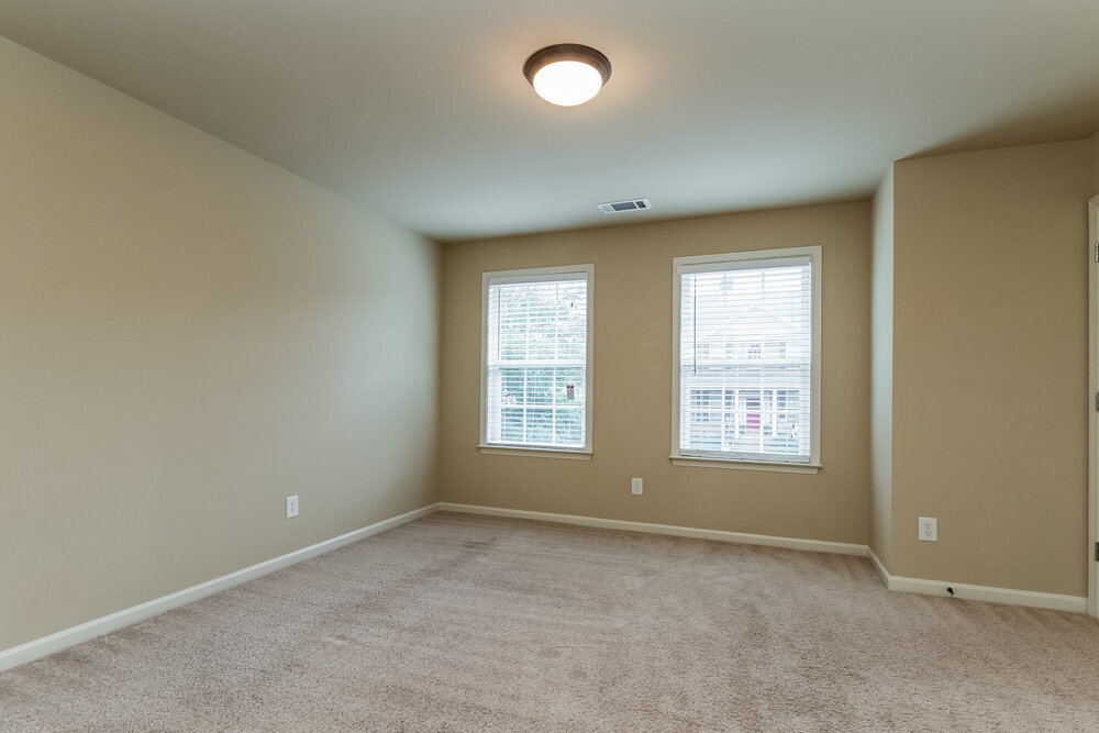 Building Photo - 3925 Village Estates Ct