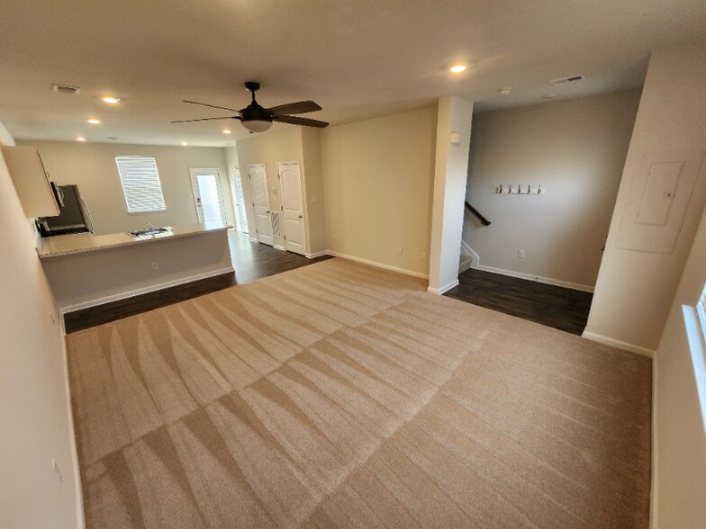 Building Photo - 41 Capricorn