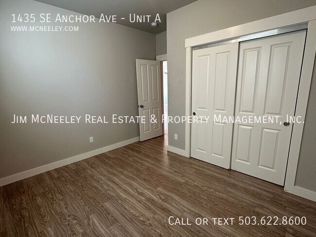 Building Photo - 1435 SE Anchor Ave