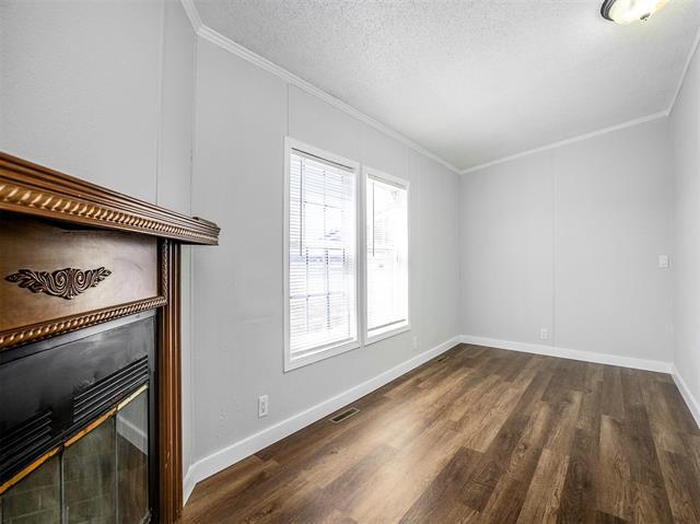 Building Photo - 9558 Diamond Avenue