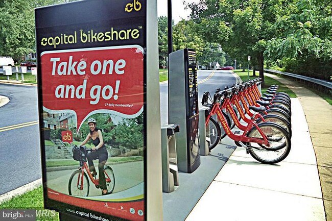 Building Photo - 7728 Havenside Terrace