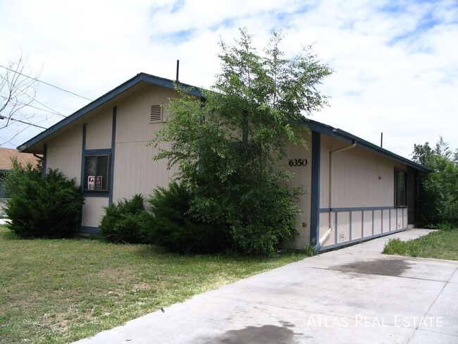 Building Photo - 6350 Monaco St