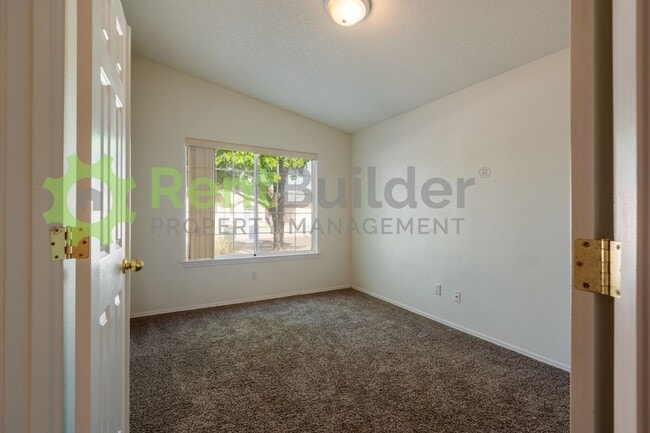 Building Photo - CALL US TODAY AT (505) 808-6467 TO SCHEDUL...