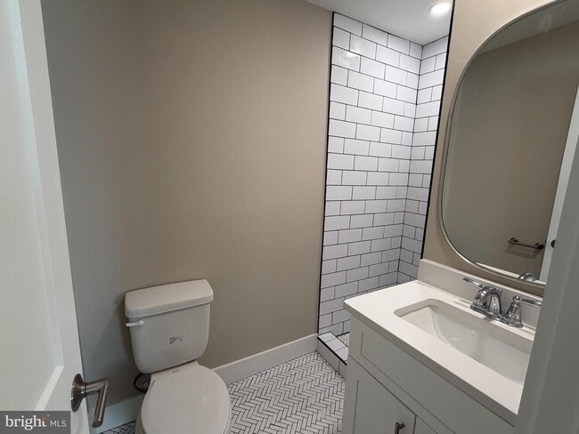 Building Photo - 6492 Vint Hill Rd