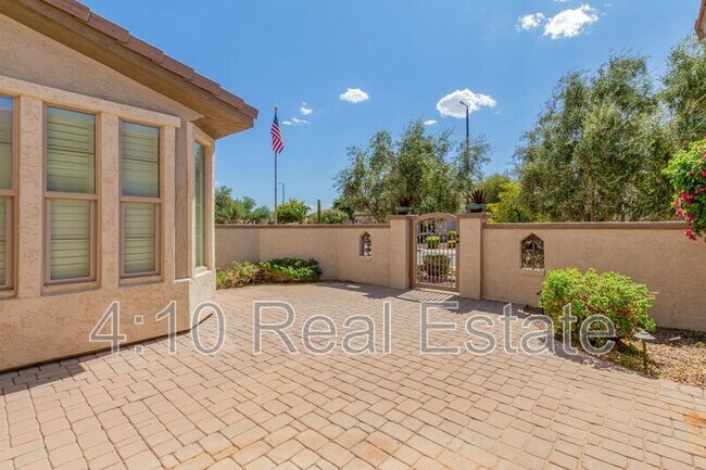 Building Photo - 4652 E Donato Dr