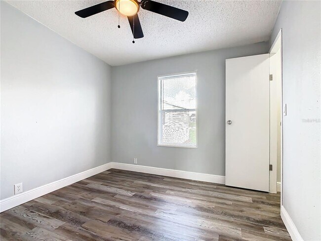 Building Photo - 318 San Pablo Cir