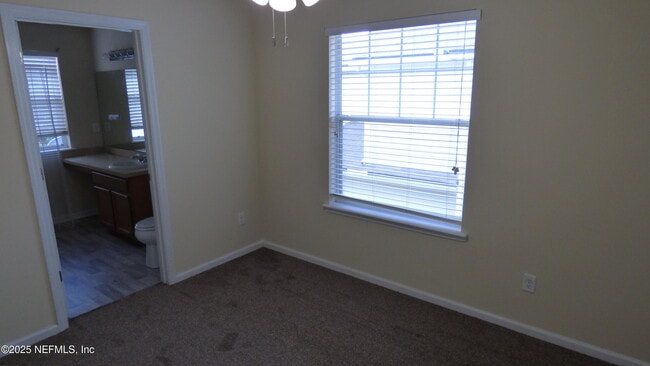 Building Photo - 8702 Ribbon Falls Ln