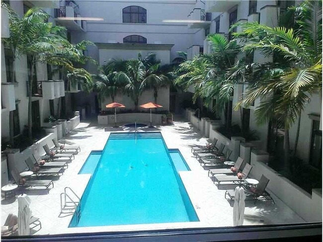 Building Photo - 1805 Ponce de Leon Blvd