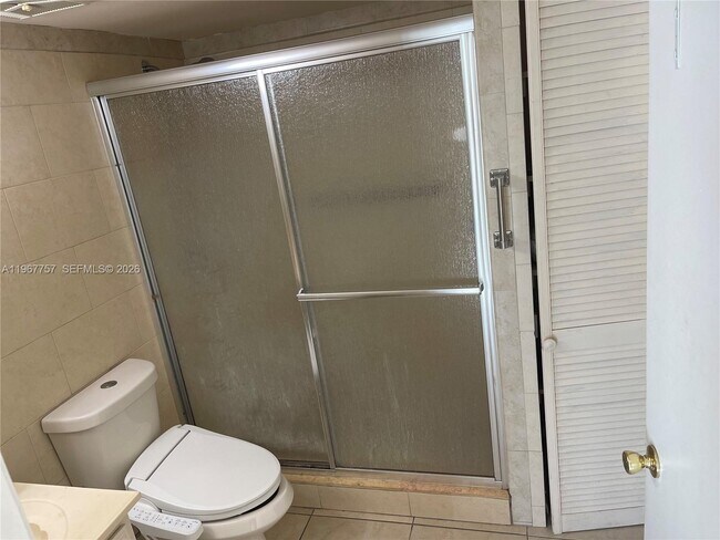 Building Photo - 2055 SW 122nd Ave