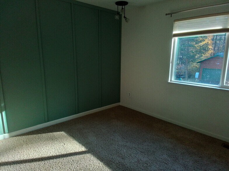 Building Photo - 2103 12th St