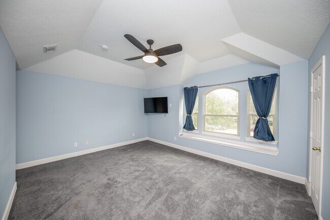 Building Photo - 206 Cheswick Cir