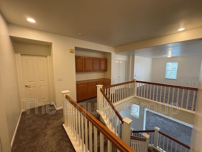 Building Photo - 2650 S Peppertree St