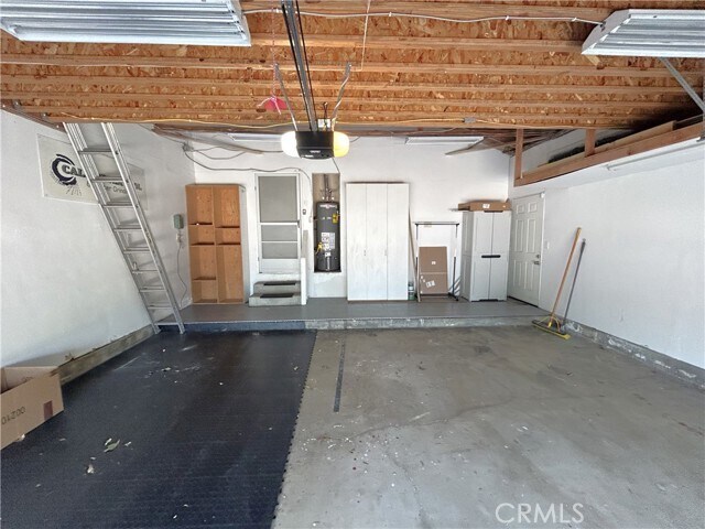 Building Photo - 941 W 23rd St