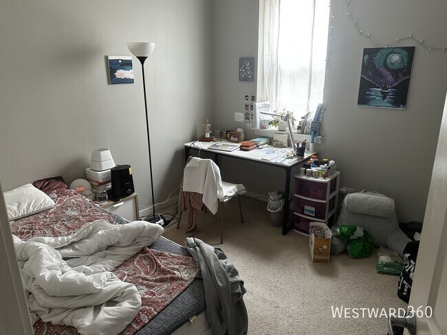 Building Photo - 1121 W Washburne Ave