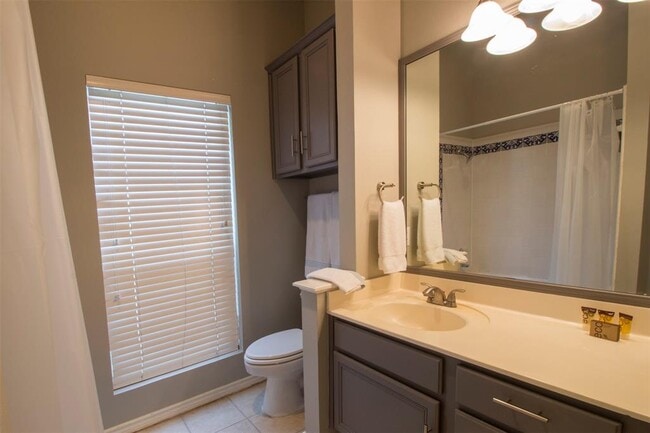 Building Photo - 1509 Treadwell St