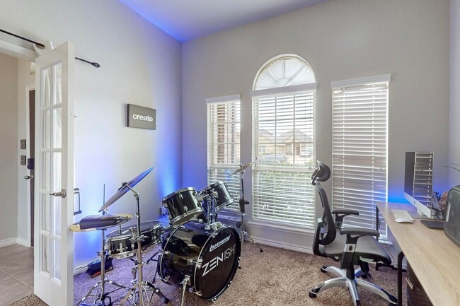 Building Photo - Lakeview Bliss: Your Dream Home Awaits! Community Pool and Park