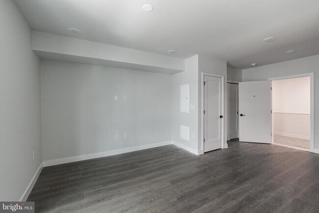 Building Photo - 1102 Germantown Ave