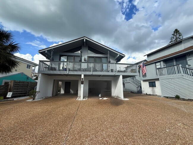 Building Photo - 319 Beach Rd