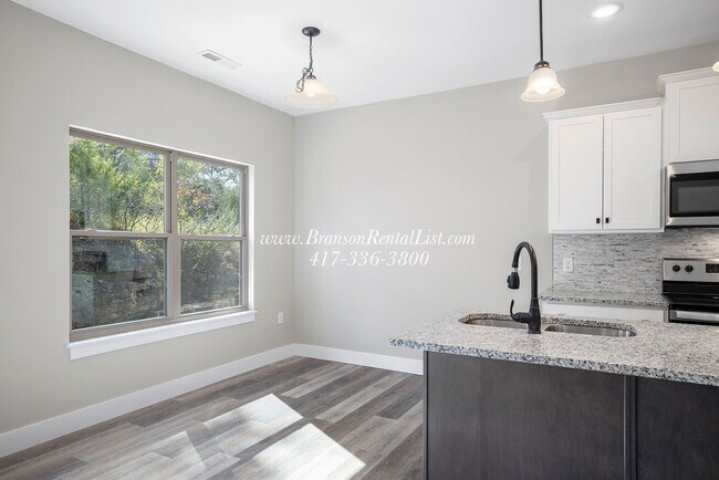 Building Photo - Great Location available again!!!