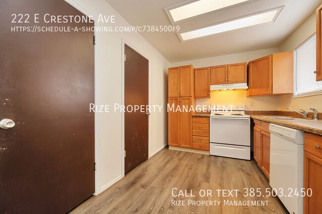 Building Photo - 222 E Crestone Ave
