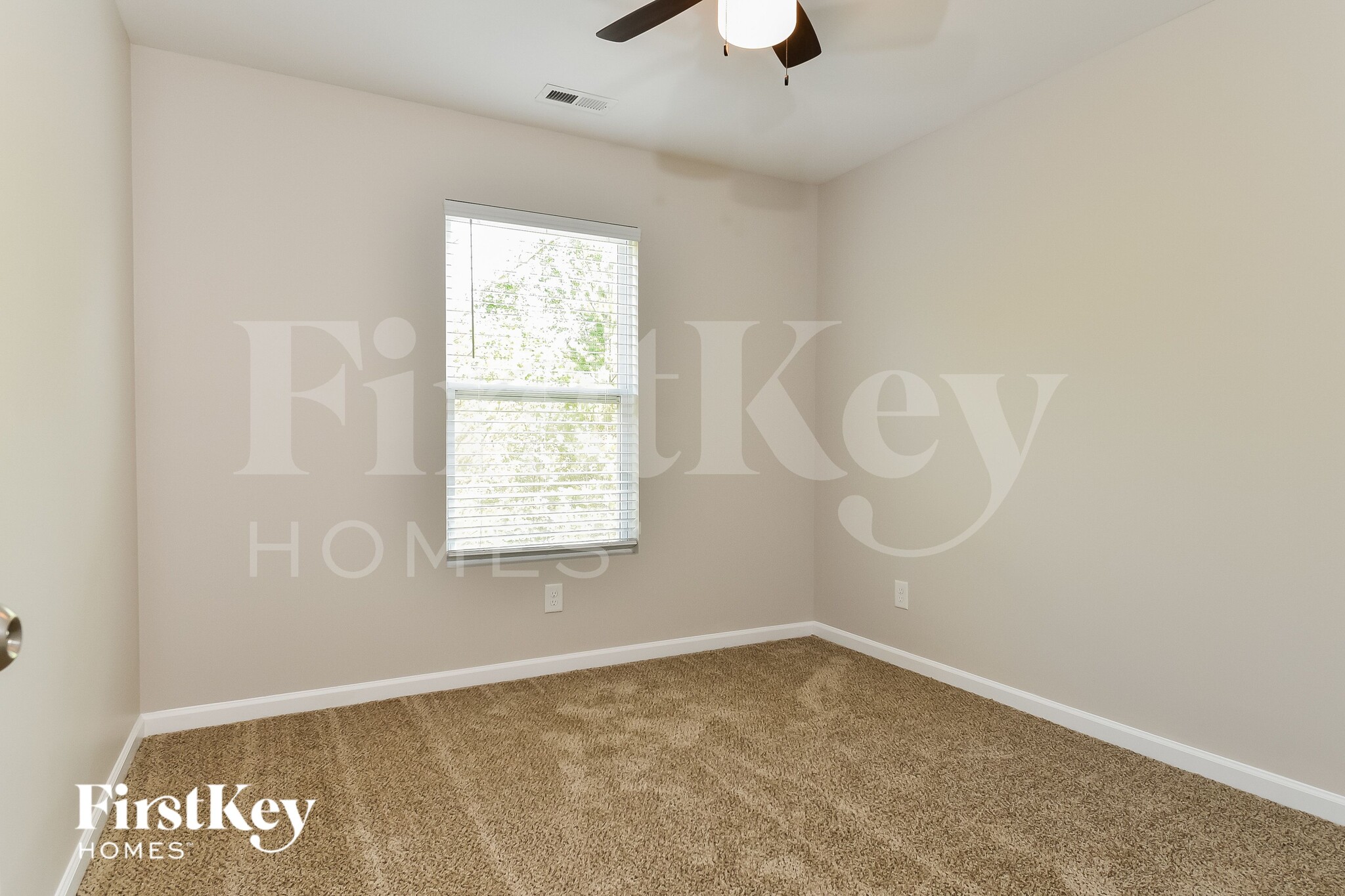 Building Photo - 279 Kendall Farms Ct