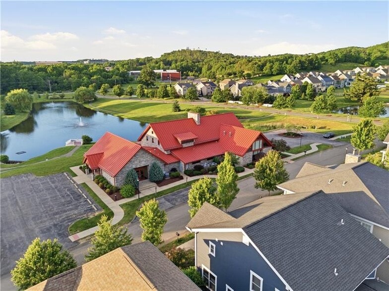 Building Photo - 335 Osona Ln