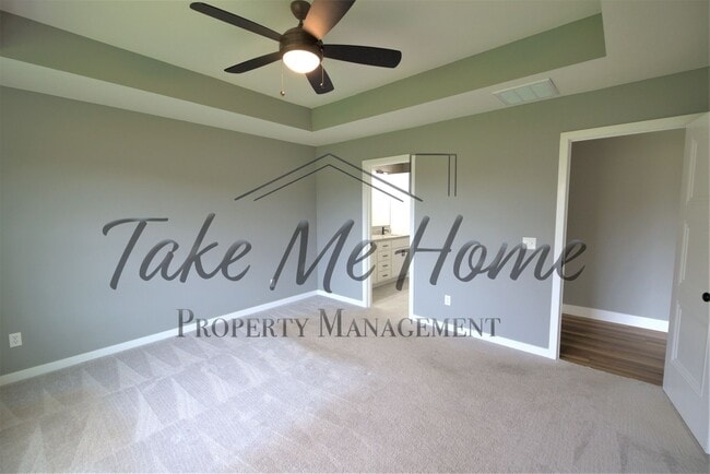 Building Photo - Gorgeous 3 bedroom in Nixa!