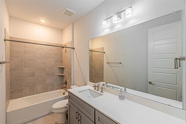 Building Photo - 608 Remington Rd