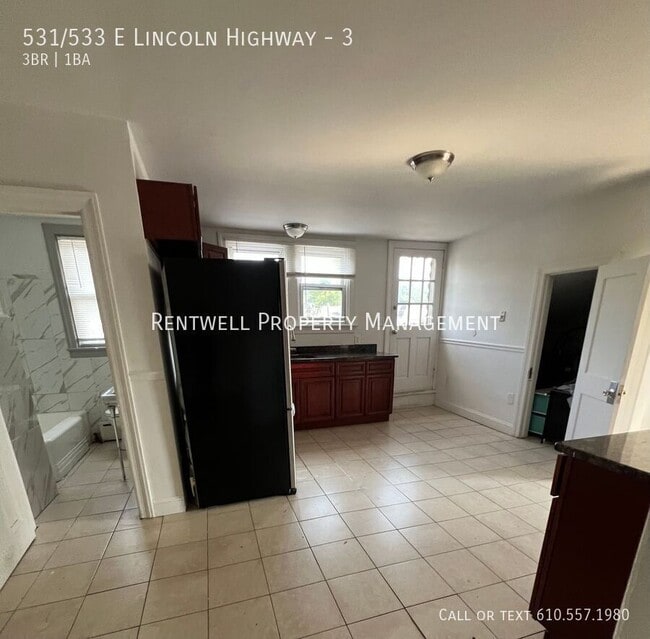 Building Photo - 531/533 E Lincoln Highway-3