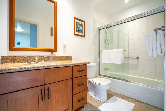 Building Photo - Fully Furnished, 1 Bed/1 Bath, Kihei Bay Vista with Pool