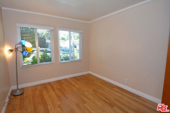 Building Photo - 12944 Haynes St