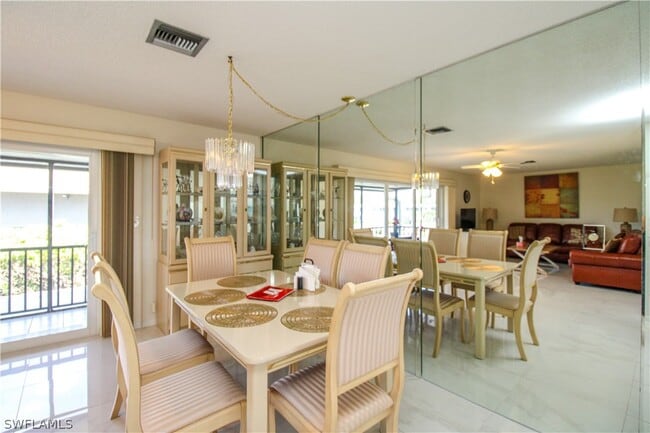 Building Photo - 239 Palm Dr