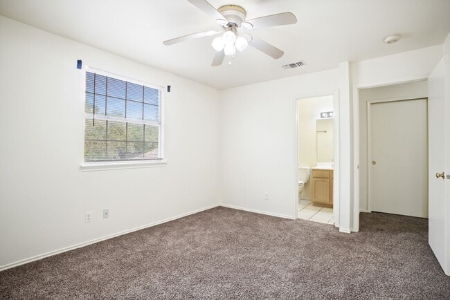 Building Photo - 6054 Bantry Bay