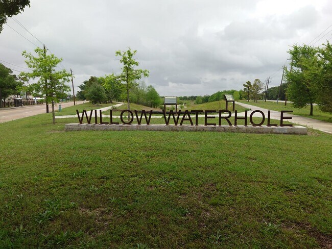 Building Photo - 5215 Arboles Dr