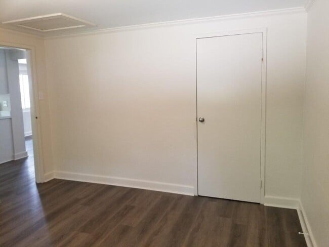 Building Photo - 1911 Peachtree St